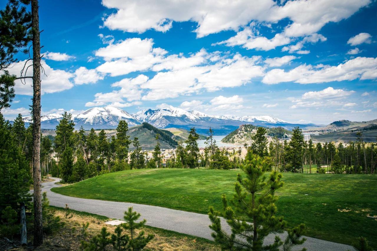 Keystone Condo On Golf Course With Mountain View Екстериор снимка