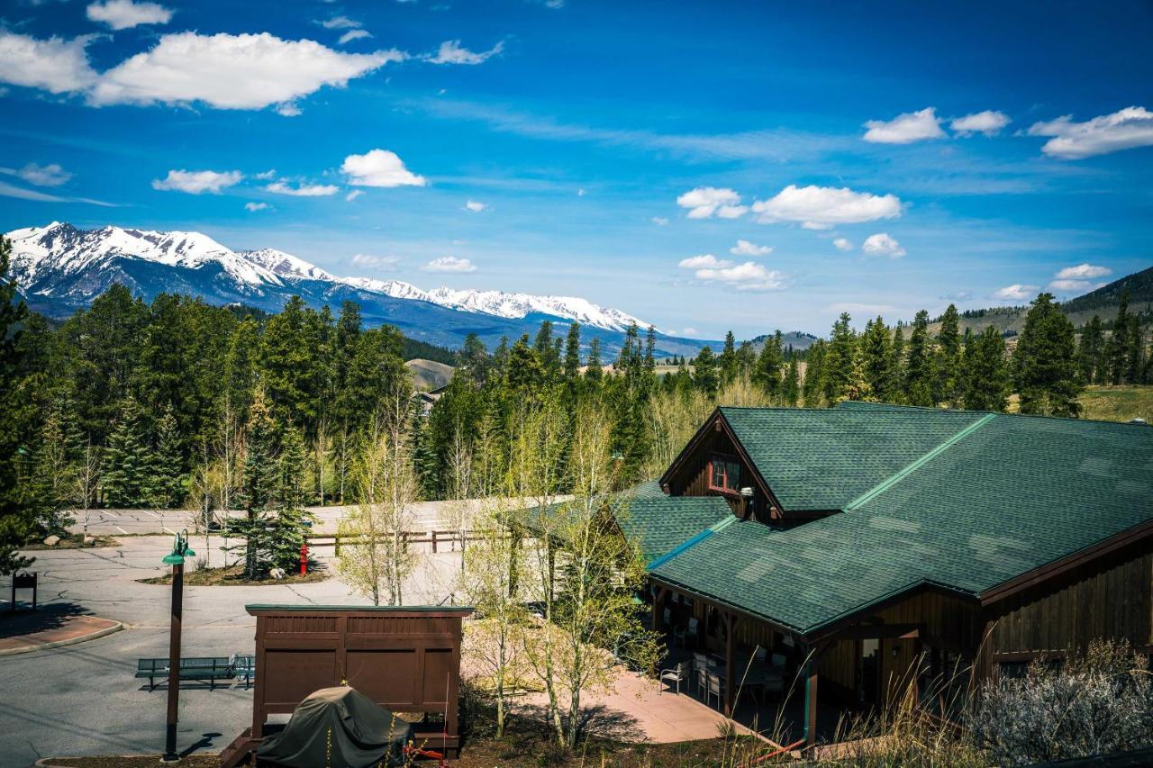 Keystone Condo On Golf Course With Mountain View Екстериор снимка